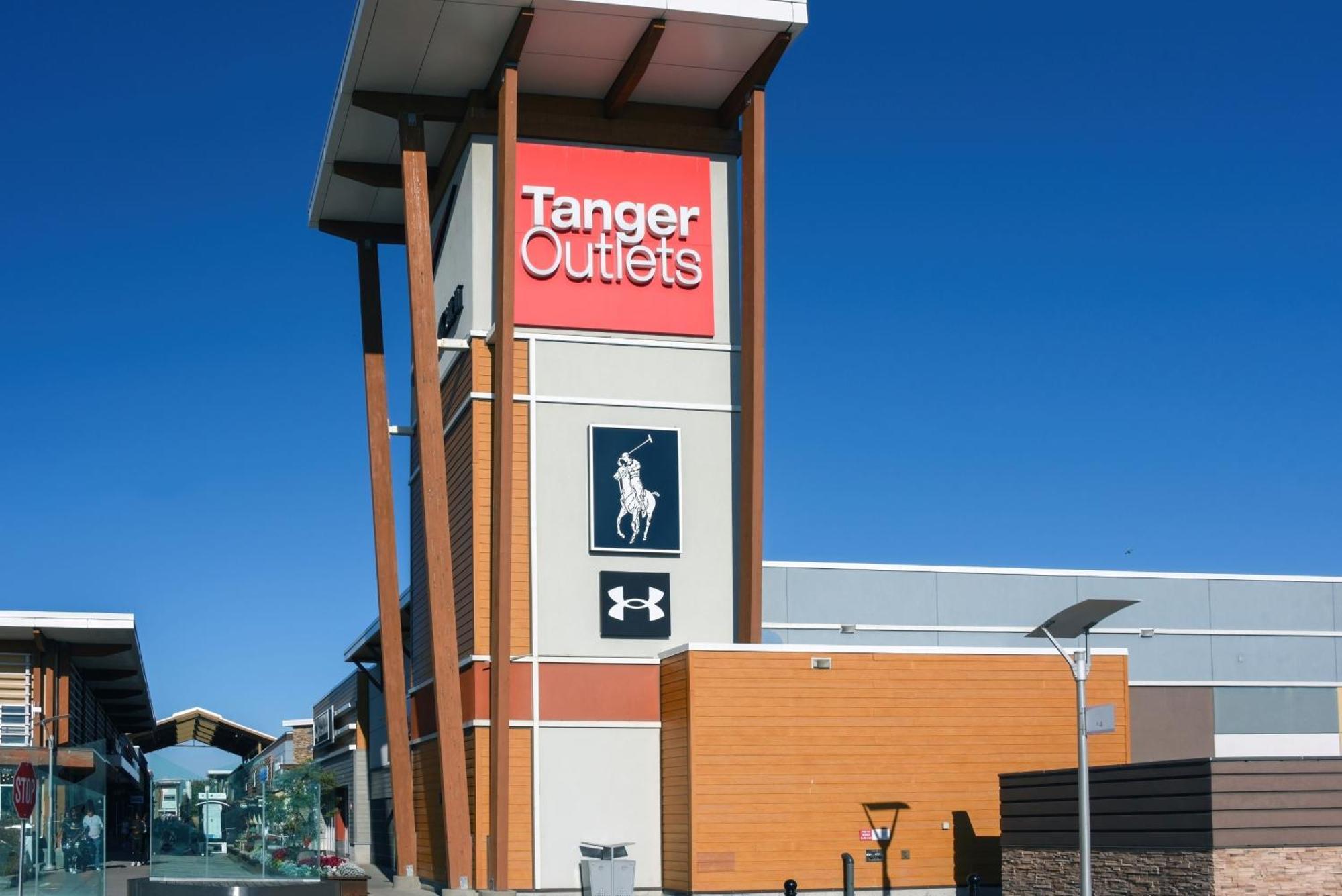 Holiday Inn & Suites Ottawa Kanata By Ihg Exterior photo